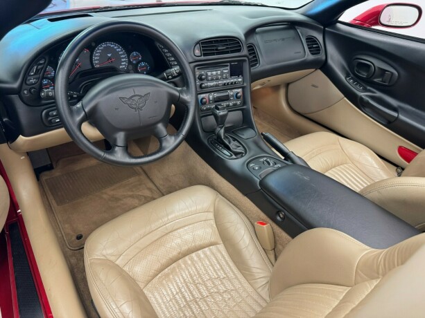 chevrolet-corvette-bensin-2004-big-15