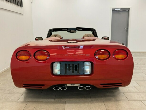 chevrolet-corvette-bensin-2004-big-5