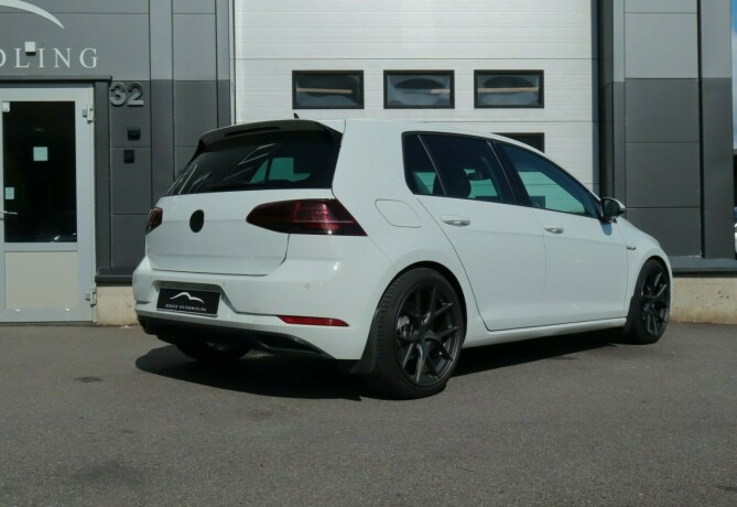 volkswagen-golf-elektrisitet-2020-big-1