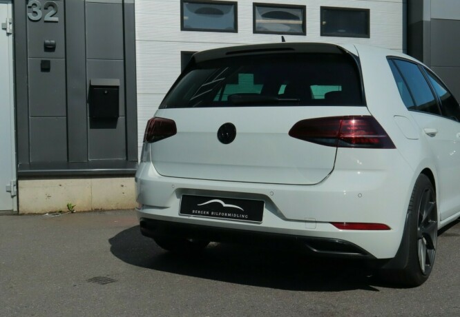 volkswagen-golf-elektrisitet-2020-big-3