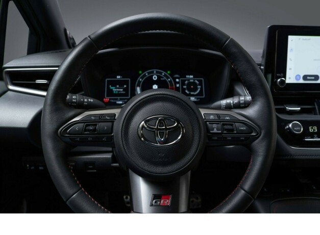 toyota-corolla-bensin-2023-big-23