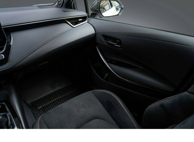 toyota-corolla-bensin-2023-big-41