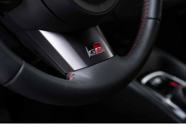 toyota-corolla-bensin-2023-big-38