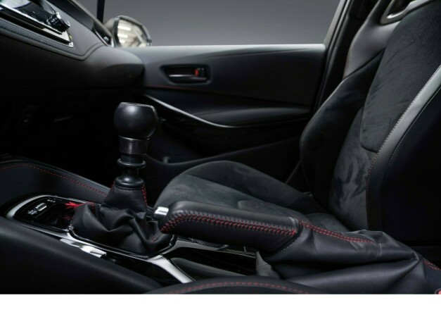 toyota-corolla-bensin-2023-big-35