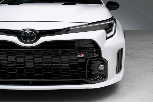toyota-corolla-bensin-2023-big-7