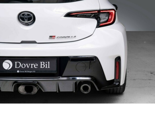 toyota-corolla-bensin-2023-big-10