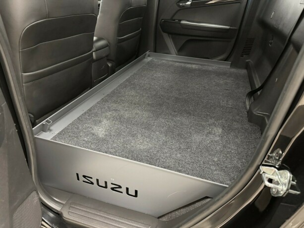 isuzu-d-max-diesel-2020-big-9
