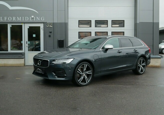 volvo-v90-elektrisitetbensin-2018-big-0