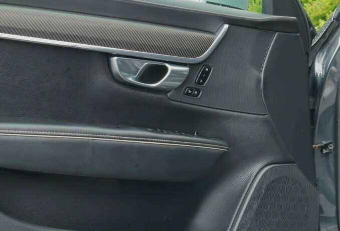 volvo-v90-elektrisitetbensin-2018-big-13