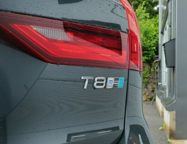 volvo-v90-elektrisitetbensin-2018-big-17