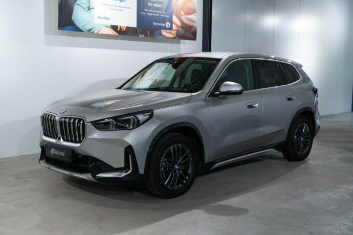 bmw-ix1-elektrisitet-2023-big-0