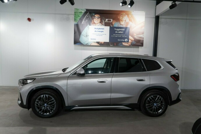 bmw-ix1-elektrisitet-2023-big-2