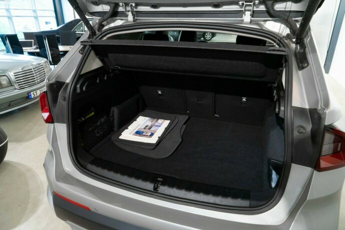 bmw-ix1-elektrisitet-2023-big-11