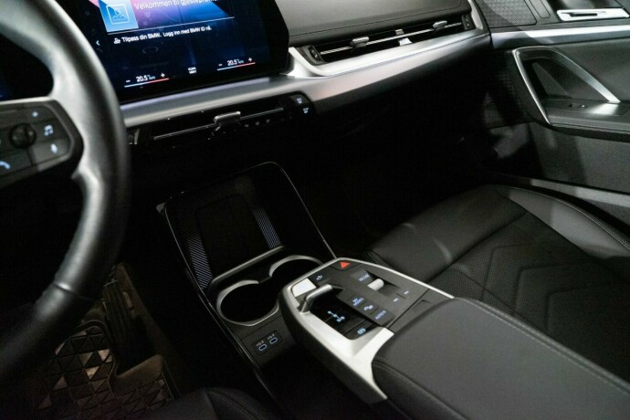 bmw-ix1-elektrisitet-2023-big-8