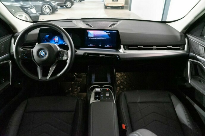 bmw-ix1-elektrisitet-2023-big-5