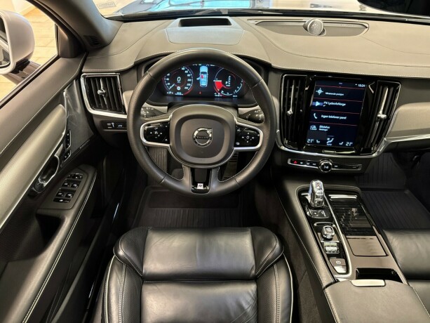 volvo-v90-elektrisitetbensin-2019-big-15