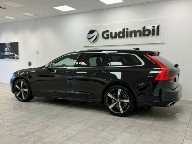 volvo-v90-elektrisitetbensin-2019-big-2