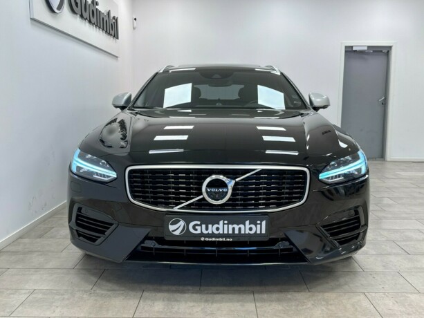 volvo-v90-elektrisitetbensin-2019-big-3
