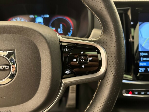 volvo-v90-elektrisitetbensin-2019-big-29