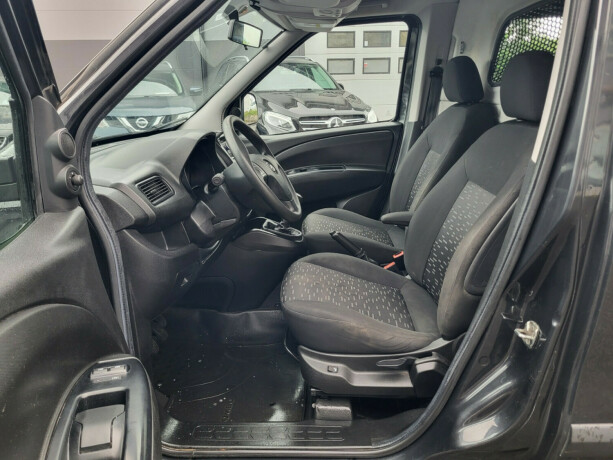 opel-combo-diesel-2018-big-14