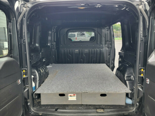 opel-combo-diesel-2018-big-11