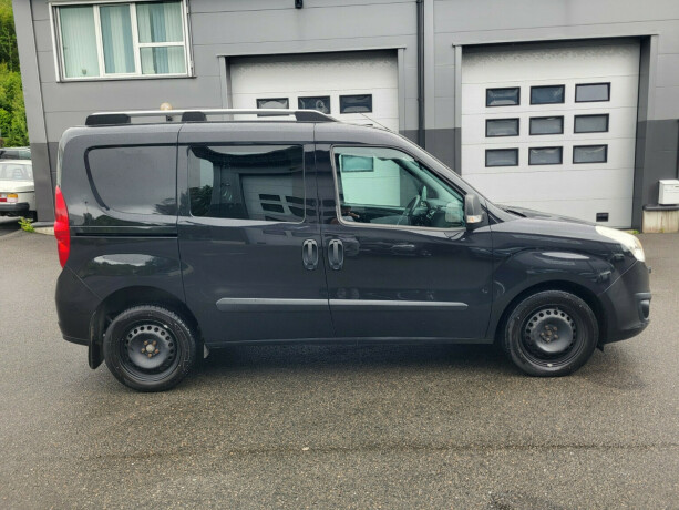 opel-combo-diesel-2018-big-5