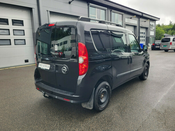 opel-combo-diesel-2018-big-6