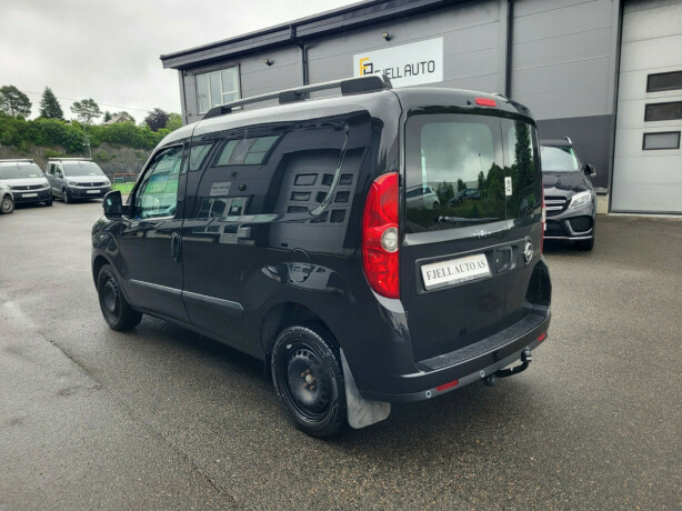 opel-combo-diesel-2018-big-8