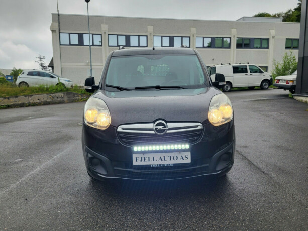 opel-combo-diesel-2018-big-2