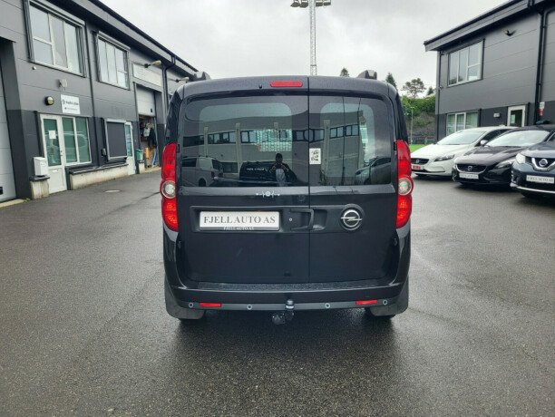 opel-combo-diesel-2018-big-7