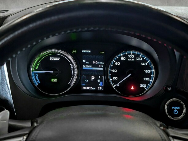 mitsubishi-outlander-elektrisitetbensin-2017-big-16