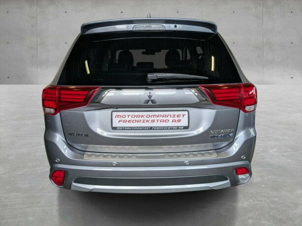 mitsubishi-outlander-elektrisitetbensin-2017-big-10