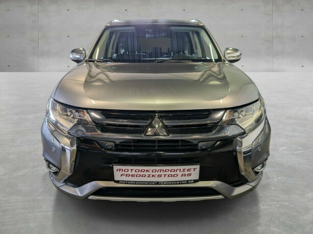 mitsubishi-outlander-elektrisitetbensin-2017-big-8