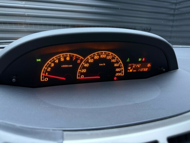 toyota-yaris-bensin-2011-big-14