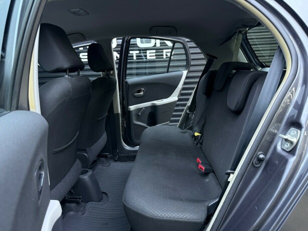 toyota-yaris-bensin-2011-big-21