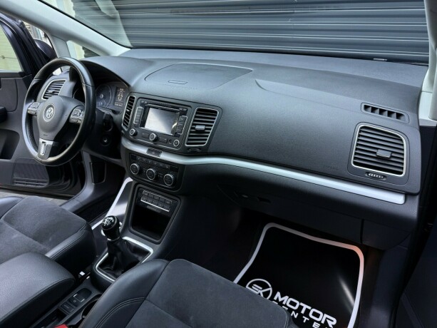 volkswagen-sharan-diesel-2013-big-11
