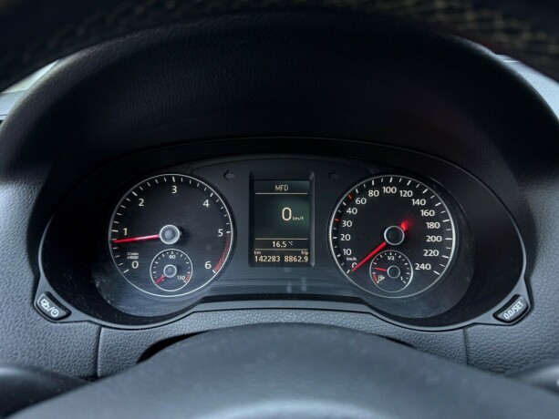 volkswagen-sharan-diesel-2013-big-15