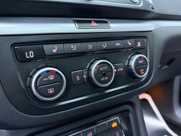 volkswagen-sharan-diesel-2013-big-20