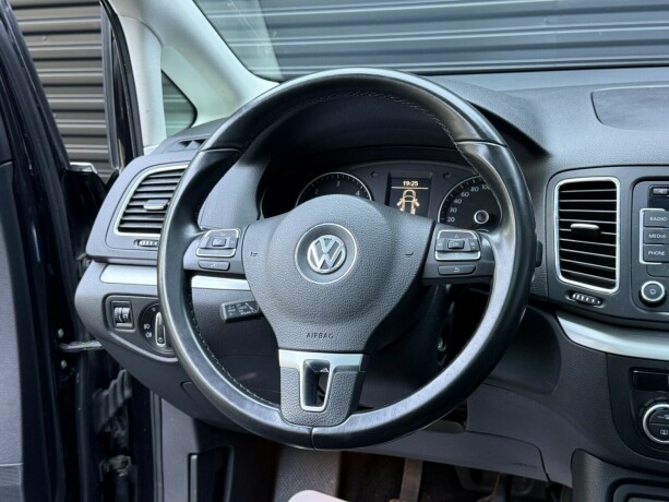 volkswagen-sharan-diesel-2013-big-12