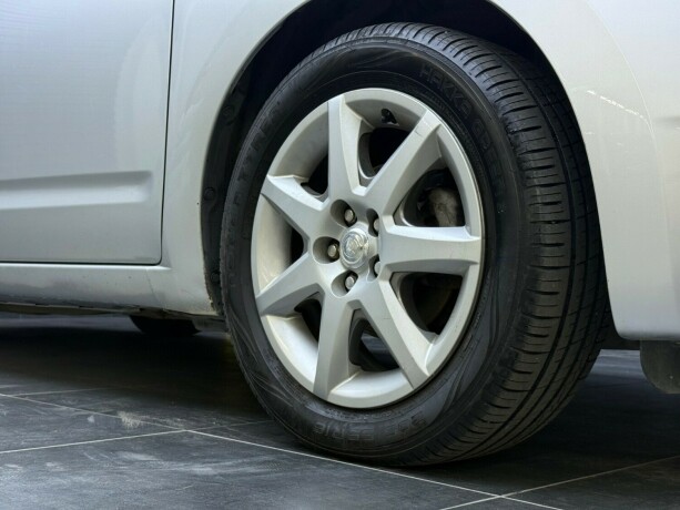 toyota-prius-elektrisitetbensin-2009-big-9