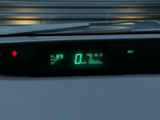 toyota-prius-elektrisitetbensin-2009-big-17