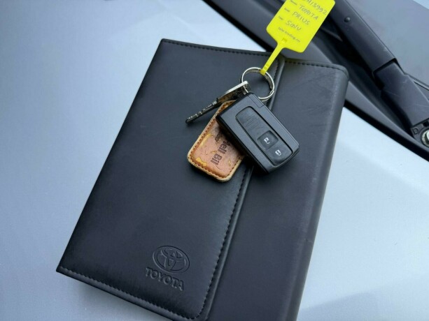 toyota-prius-elektrisitetbensin-2009-big-30