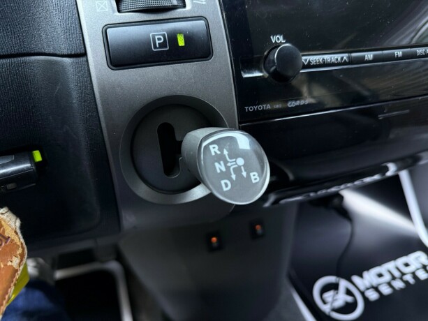 toyota-prius-elektrisitetbensin-2009-big-22