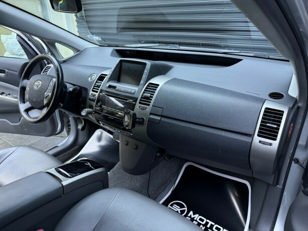 toyota-prius-elektrisitetbensin-2009-big-13