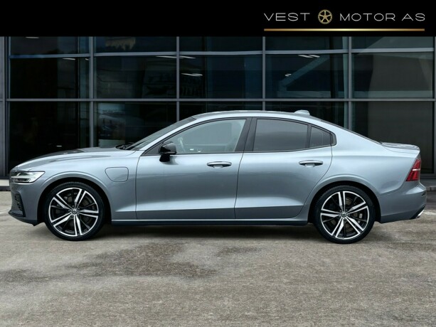 volvo-s60-elektrisitetbensin-2020-big-3