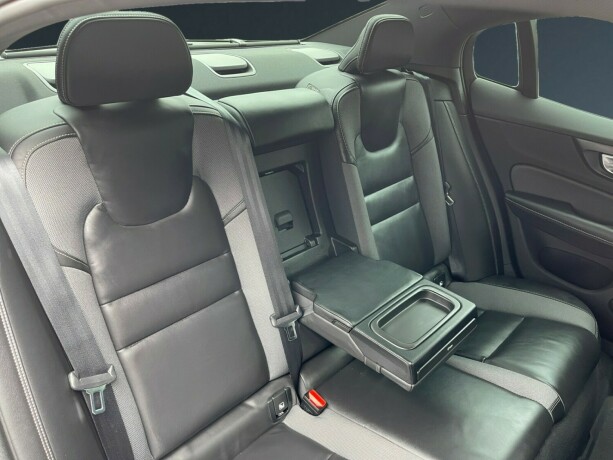 volvo-s60-elektrisitetbensin-2020-big-16
