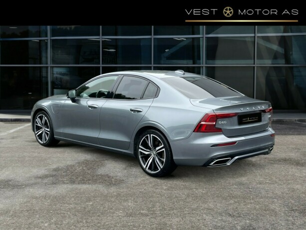 volvo-s60-elektrisitetbensin-2020-big-4