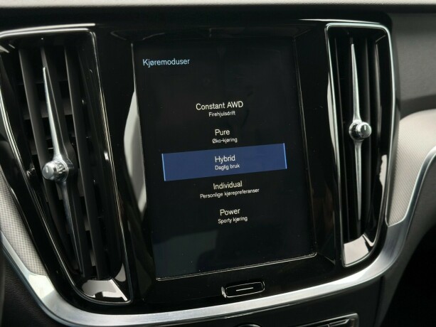 volvo-s60-elektrisitetbensin-2020-big-35