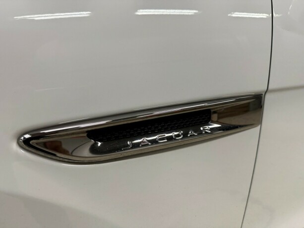 jaguar-f-pace-diesel-2017-big-32