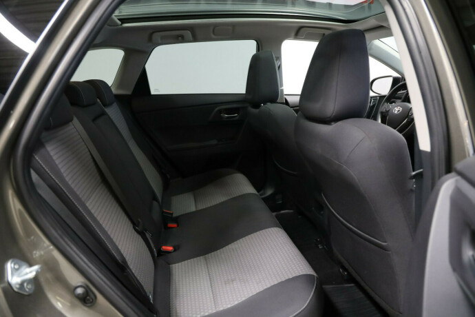 toyota-auris-elektrisitetbensin-2019-big-11